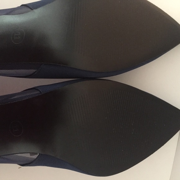 Tevolio Navy Sheer Pointed Toe Heel - Picture 9 of 9